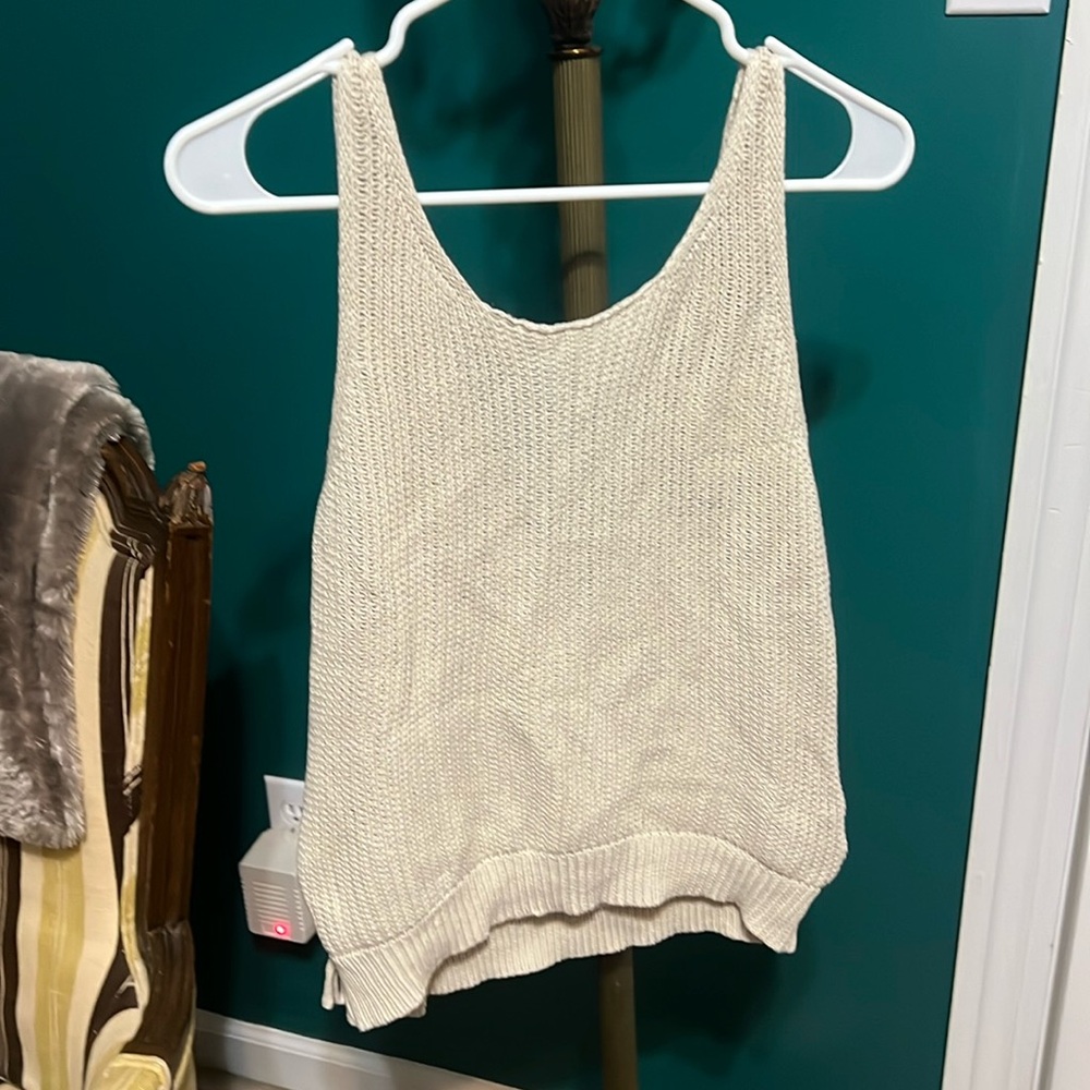V back tank
